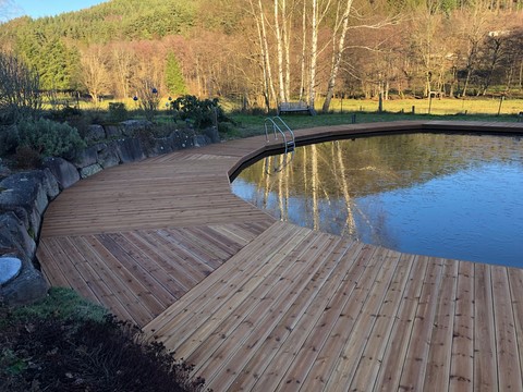 terrasse bois et bassin naturel st dié des vosges